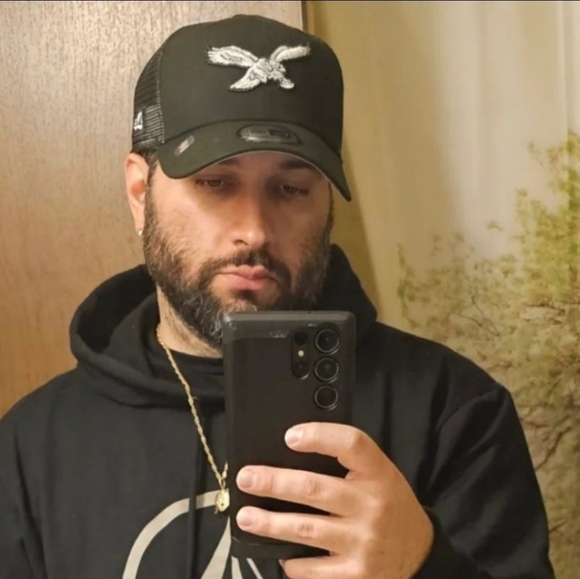 Meet your Posher, Ricky - Picture 1 of 1